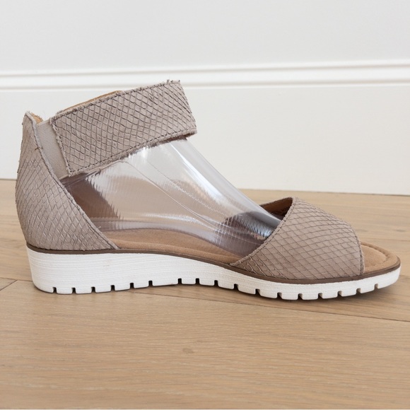 Gabor Shoes Gabor Geena Leather Sandals Poshmark